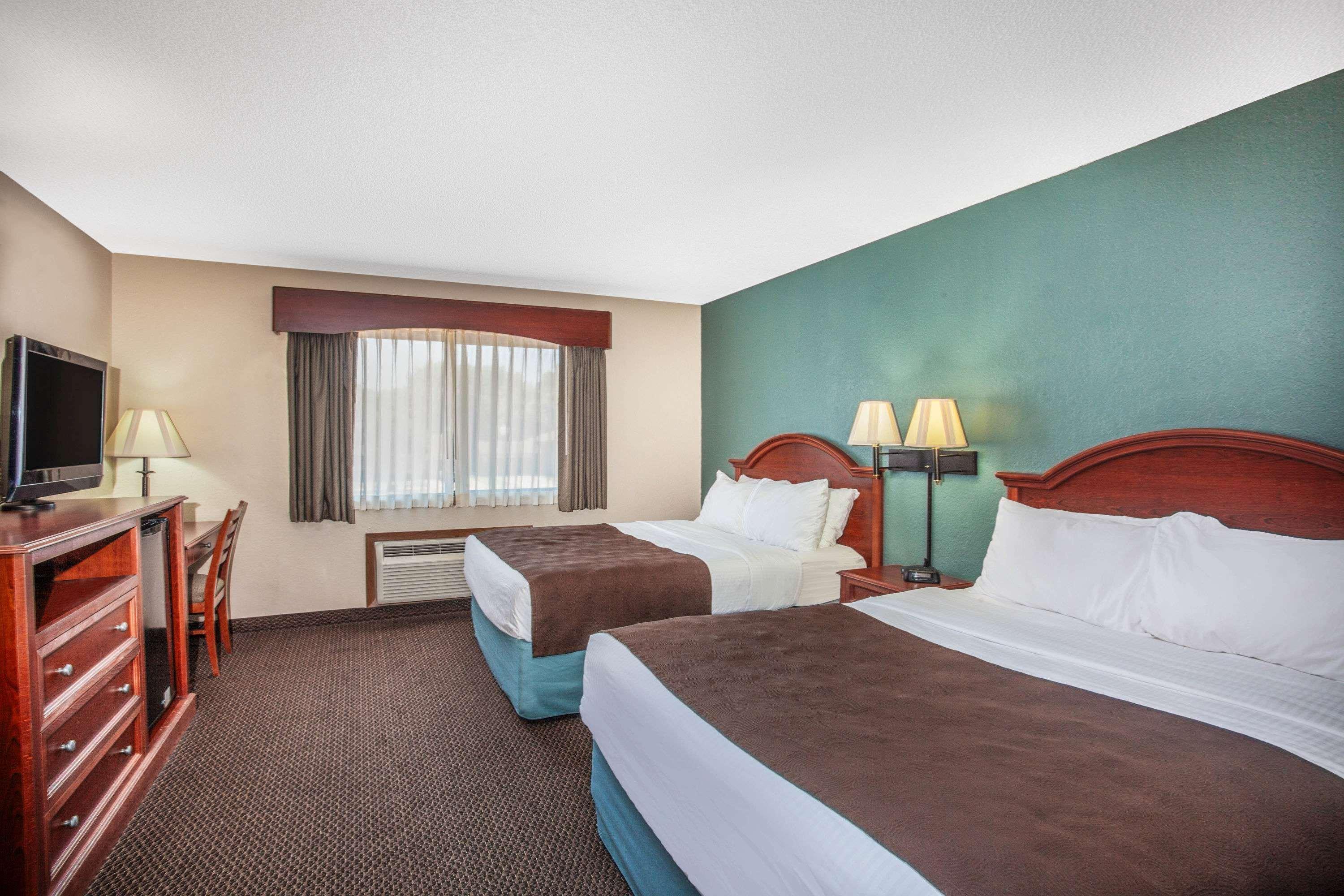 Americinn By Wyndham St. Peter Экстерьер фото